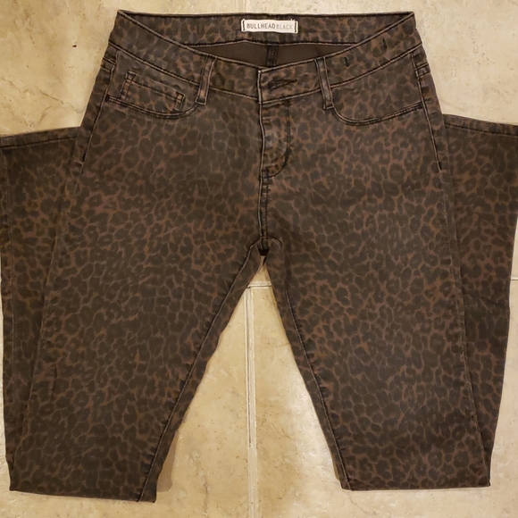 Bullhead Black Leopard Print Skinny Pants - Picture 1 of 5